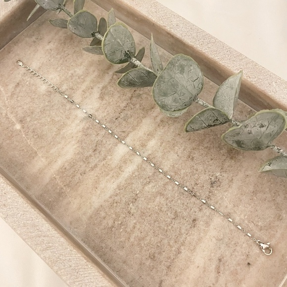 925 Sterling Silver Dainty Minimalist Bracelet Thin Link Stacking Bracelet - Picture 4 of 8